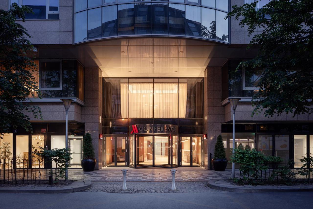 Prague Marriott Hotel Eksteriør bilde Entrance of the hotel
